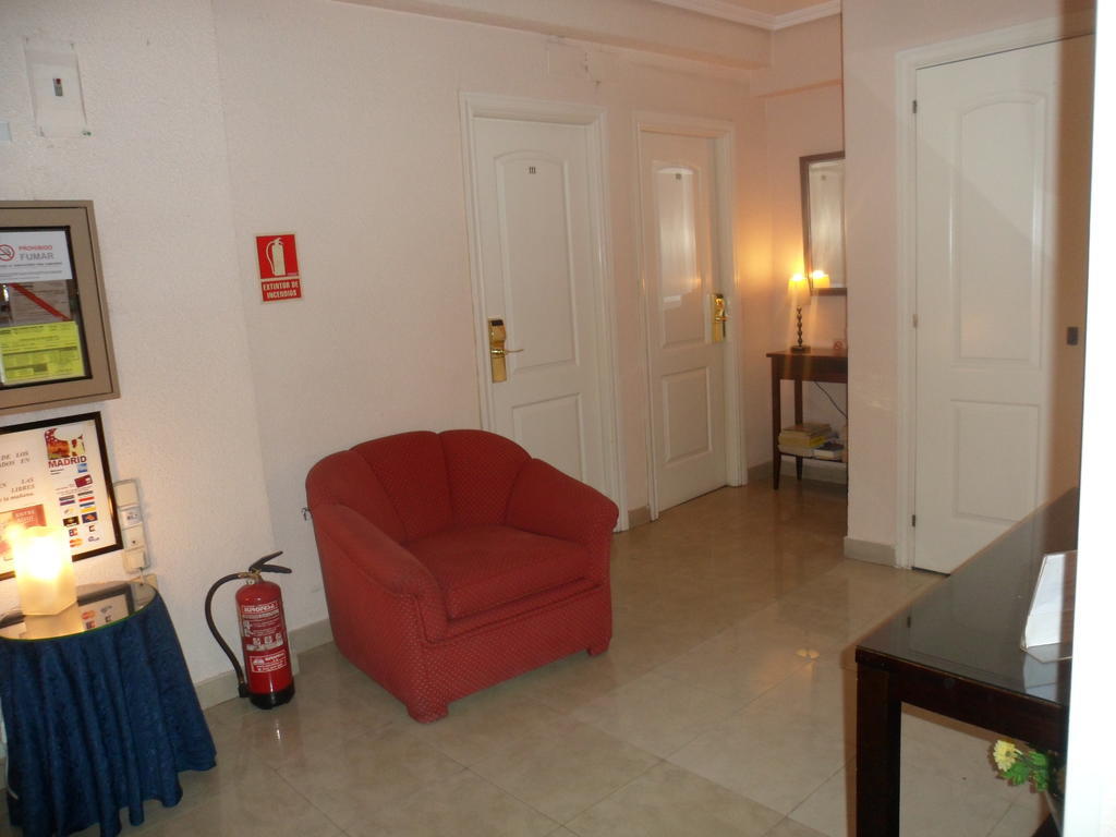 Hostal Artico - Madrid — Fotos 1